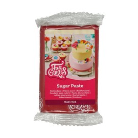 FunCakes Pasta di Zucchero Ruby Red: facile da usare, liscia, flessibile, morbida e pieghevole, perfetta per decorare torte, halal, kosher e senza glutine. 250 gr