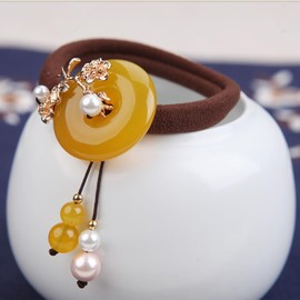 Yellow Jade Donut Hair Eleastic Tie, Vintage Chinese Natural Amber Jade Hair Tie, Retro Hair Accessories for Women, Flower Hair Ponytail Holder, Amber Jade Donut Jewelry for Hanfu Dress…