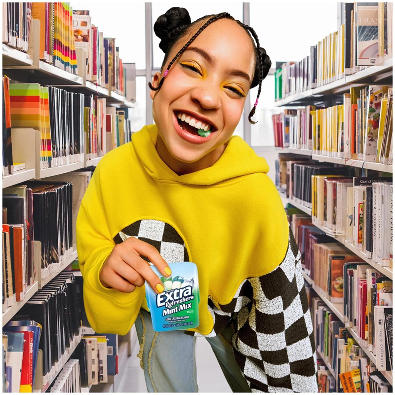 EXTRA Refreshers Mint Mix Gum, 3.21-Ounce 40-Piece Bottle (Pack of