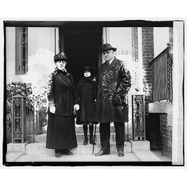 HistoricalFindings Photo: Attorney General Palmer Family,Cabinet Officers,Maty Dixon Palmer,1919