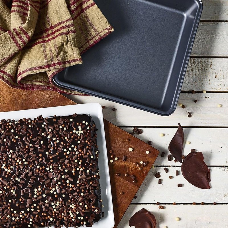 MGE - Square Baking Mould - Non Stick Baking Trays