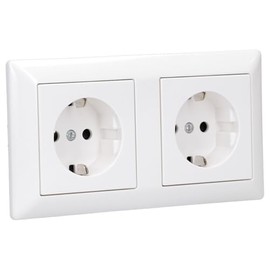 Jung Complete set: 2x socket A 1520 KI WW and 1x frame AS 582 WW increased touch protection