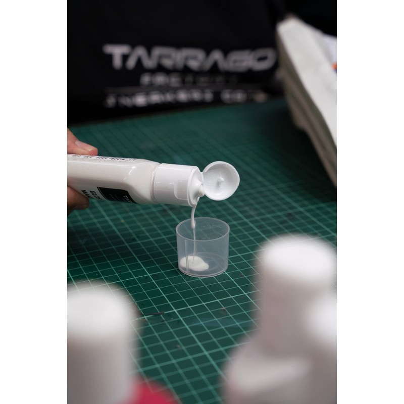 Tarrago High Gloss Finisher for Acrylic Sneaker Paint & Leather