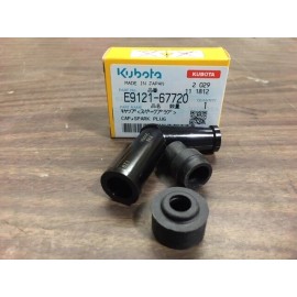 Kubota GENUINE KUBOTA ENGINE SPARK PLUG CAP PART # E9121-67720