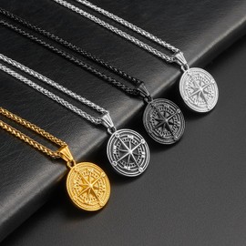 GHIUYUI Men's Compass Pendant Necklace Stainless Steel Compass Circle Vintage Coin Necklace Navigator Forged for Men Talisman Travel Jewelry Inspirational Graduation Gifts (Gifts Box)