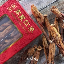 4년근 고려홍삼(지함) 대편/ 4년근홍삼 300g/ 홍삼 /뿌리홍삼/ 건삼/ 건홍삼 /국정검사품 /4년근고려홍삼 4-Year-Old Korean Red Ginseng (Jiham) Large Piece / 300g 4-Year-Old Red Ginseng / Red Ginseng / Root Red Ginseng / Dried Ginseng / Dried Red Ginseng / Government Inspected Product / 4-Year-Ol