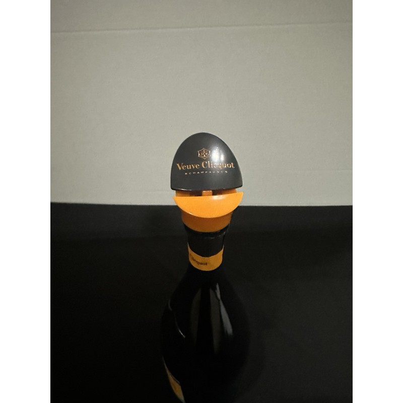 Veuve Clicquot Yellow Label Champagne Trendy Bottle Stopper - New