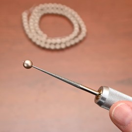 The Beadsmith Deluxe Diamond Coated Bead Reamer w/ 3 Interchangeable Tips & Aluminum Storage Handle, for Opening & Enlarging Holes & Smoothing Edges