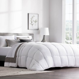 WEEKENDER Hypoallergenic Quilted Down Alternative Hotel-Style Use Insert or Stand-Alone Comforter-for All Seasons-Corner Duvet Tabs, Full, Classic White