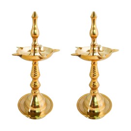 Crafts of India 5 Inch Brass Kerala Samai Standing Deepak for Puja - Traditional Oil Lamp Diya Indian Engraved Deep Diwali Deepawali Kutthu Vilakku Pooja Return Gift Item [Set of 2]