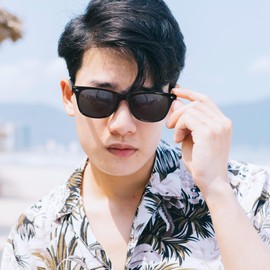 Dollger Polarized Retro Square Sunglasses for Women and Men Trendy Classic Style Sun Glasses UV400 Ultraviolet Light for Fishing, Climbing, Trekking, Hiking, Driving, Hanko, Black