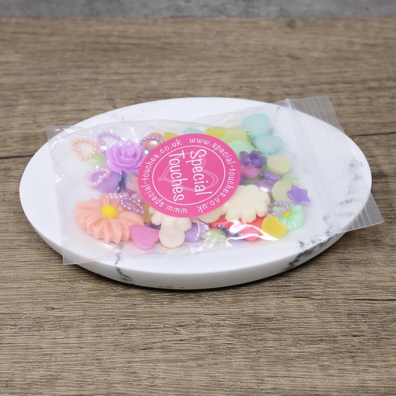 80 Mix Pastel Shabby Chic Resin Flatbacks - Delicate Embellishments