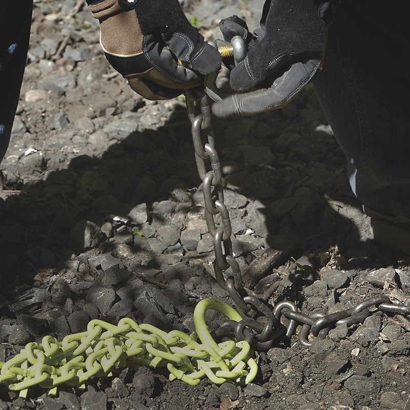 Brush Grubber Heavy-Duty Triple Chain Shrub and Clump Remover Tool,