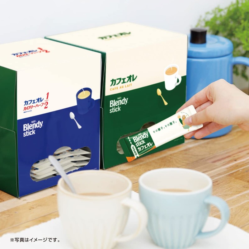 AGF Blendy Stick Cafe au Lait Calorie Half, 100 Bottles