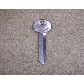 Does Not Apply RARE 1970-1980 NOS FORD THUNDERBIRD MUSTANG F-150 SMALL HOLE ALUMINUM KEY BLANK