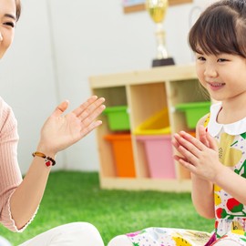 Ucilon Teacher Link Pheromone Bracelet for Women Natural Stone Teacher Apple Charm Beaded Bracelet Teachers Appreciation Present Teachers Day Retirement Present (Tiger's-eye)