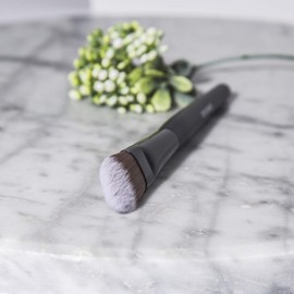 DESSINES Makeup Brush, Vegan Professional Brush with Natural Wood Handle (TU-774, Black)