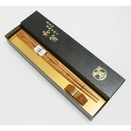 Yakusugi Premium Japanese Chopsticks with Chopsticks Rest with 1 Pair Twisting Type, 9.1 inches (23 cm) Chopstick