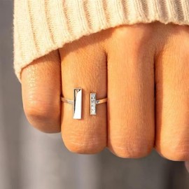 Mother Daughter Rings for Women, Trendy Sparkly Zircon T Shape Open Silver Rings Simple Adjustable Meaningful Ring for Teen Girls Holiday Jewelry Gifts (Silver)