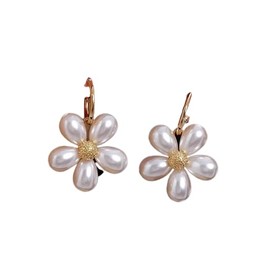 Pearl flower earring for womens pearl and gold flower mini flower earrings for adults womens Pearl Stud Earrings for Women