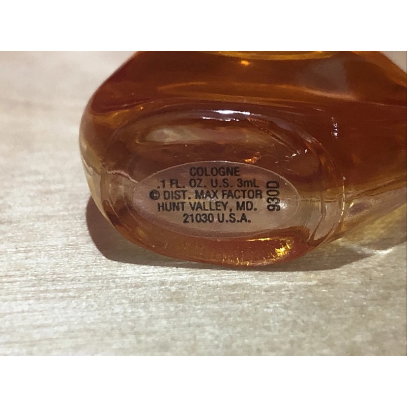 DANA HARD TO FIND CALIFORNIA by max factor FULL MINI