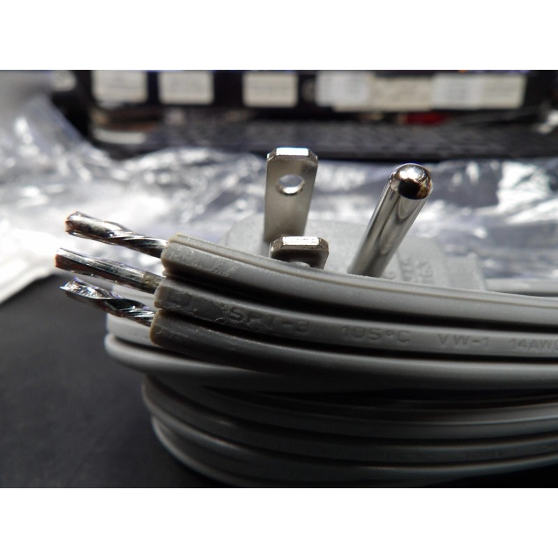 Electrolux Smart Choice 6ft 15A 14AWG APPLIANCE CORD, 90 Degree