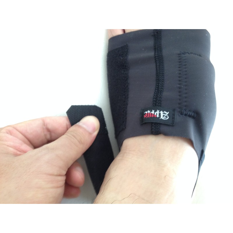 With Pain, Outside kei骨 For Support Leg Black Small (Upper