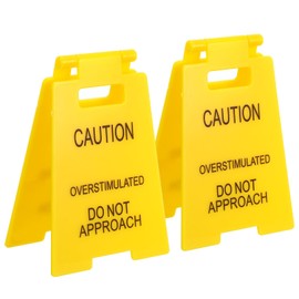 Heclia 2 Pack Overstimulated Warning Signs Funny Office Desk Decor Gag Gift for Colleagues Coworkers Humorous 'Do Not Approach' Sign for Employees Teammates Workstations Novelty Desk Accessory