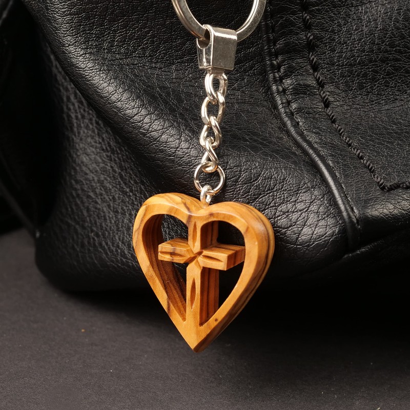 KASSIS Olive Wood Key Ring Heart Gift for Multiple Occasions,