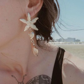 Stocking Stuffers Starfish Stud Earrings for Women Summer Earrings Gold Rhinestone Starfish Earrings for Teen Girls Summer Beach Outfits Jewelry Gifts 2024