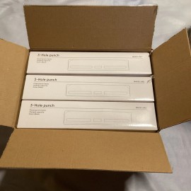 Staples BL58135 3 Hole Punch 10 Sheet Capacity Case Of 12