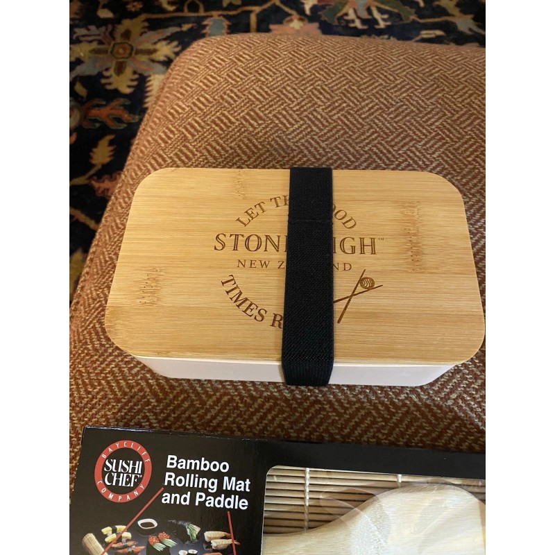Rain drops candy Sushi Gift Set: Bento Box, Cutting Board