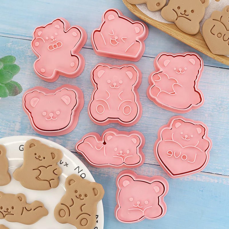 8Pcs Bear Theme Cartoon Cookie Mold 3D Stereo Pressing Cookie