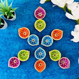 KSJONE 12 Pcs Hand Painted Diwali Decoration Diwali Clay Diya with Cotton Wicks Oil Lamp Indian Festive Home Decoration Traditional Temple Pooja Laxmi Puja Diyas Diwali Decor (Design 1)