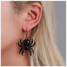 Inateannal Black Spider Dangle Earrings Onyx Spider Hook Earrings Gothic Horror Spider Earrings Vintage Exaggerated Spider Stud Earrings Jewellery for Women and Girls