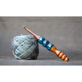 Handcrafted Resin epoxy & Wood Mix Crochet Hooks Ergonomic Soft Handle Needles Knit Weave Craft Yarn Different Size, Crochet Hooks (12mm)