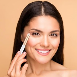 VICASKY 3pcs Mini Concealer and Lip Brushes Caps Versatile Makeup Applicators for Liquid and Powder for Precise Coverage and Blending Women Makeup Tools and White