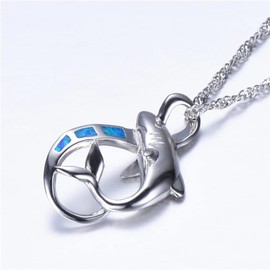 VNEWSCHI Shark Opal Women's Necklace Pendant Temperament Luxury Women's Dolphin Pendant Necklace Fashion Silver Necklace Women's Bohemian Blue and White Fire Opal Necklace Gift for Girls