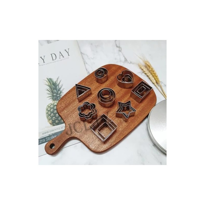 juego de 28 moldes para pan y galletas formas de