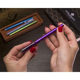 Diplomat Traveller Funky Fuchsia Fountain Pen Set, Metal Fountain Pen Set with Leather Pen Case, Royal Blue Writing Ink and Ink Converter, Fountain Pen with Stainless Steel Nib Size M