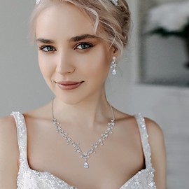 EVER FAITH Wedding Banquet Jewelry Set for Bridal White Teardrop Round Cut CZ Flower Cluster Vine Necklace Earrings Silver-Tone