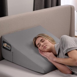 GORILLA GRIP Bed Wedge Ergonomic Sleeping Pillow, Soft Dual Layer Memory Foam, Stay in Place Dots, Breathable, Headboard Triangle Sleep Support for Reading Acid Reflux Anti Snoring, 7.5in Gray