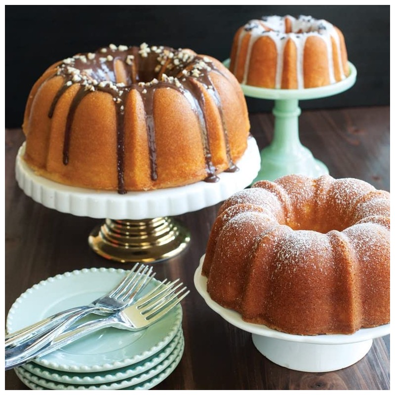 Nordic Ware Formed Bundt, 12 Cup, Glacier White