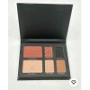 Doucce On The Go Palette - 4 Eyeshadows; 1 Highlighter;