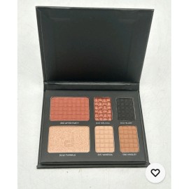 Doucce On The Go Palette - 4 Eyeshadows; 1 Highlighter; 1 Blush - SEALED Package