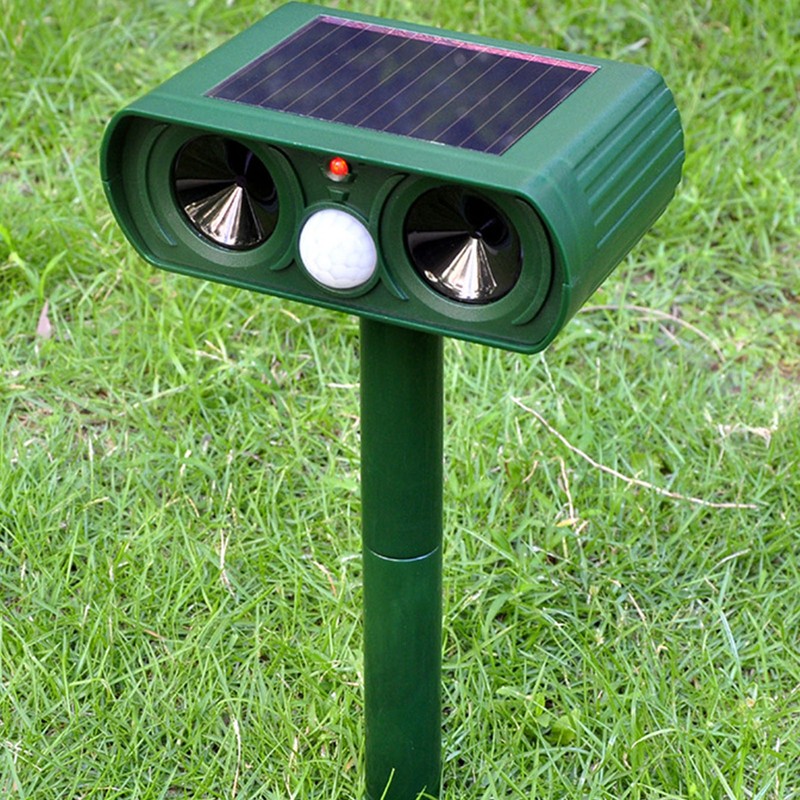 Ultrasonic Solar Animal Repeller Professional High Sensitivity Infrared Long Range