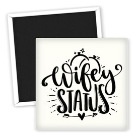 Wifey Status Kühlschrankmagnet - Hochzeit Magnete für kreative Hochzeitsgeschenke - Robuste Kühlschrankmagnete für Brautpaare - Originelle Deko für die Küche - Hochzeitsgeschenke personalisiert