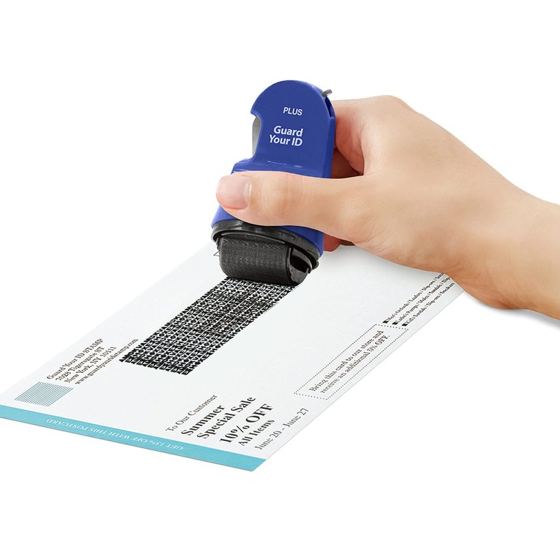 Guard Your ID 3-in-1 Wide Advanced Roller with Retractable Box