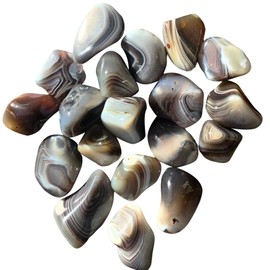 BellaMira Grey Banded Agate Crystal, Single Polished Stone, Healing Crystal for Balance, Harmony, Groundin, Spiritual, Gowth, Grounding, Love, Abundance, Stress Relief