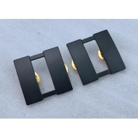 Reproduction Full size BLACK PAIR OF US ARMY OFFICER'S CAPTAIN RANK INSIGNIA BADGE PIN, standard, Metal, no gemstone